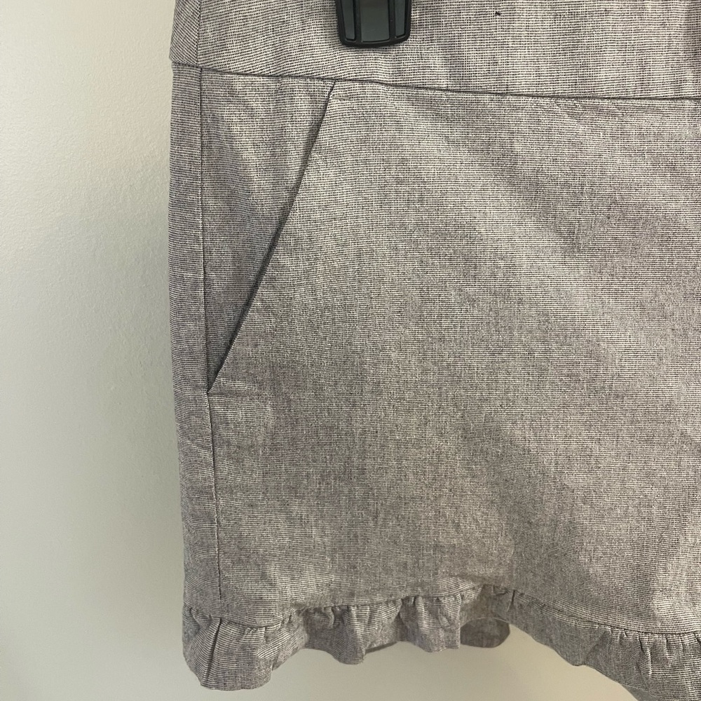 LOFT Side Zip Ruffle Shorts-12 - Picture 2 of 6